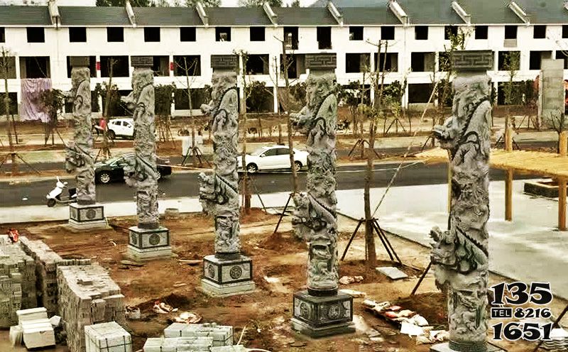 龍柱雕塑-城市花園廣場擺放青石龍柱雕塑 龍柱雕塑-城市花園廣場擺放青石龍柱雕塑高清圖片