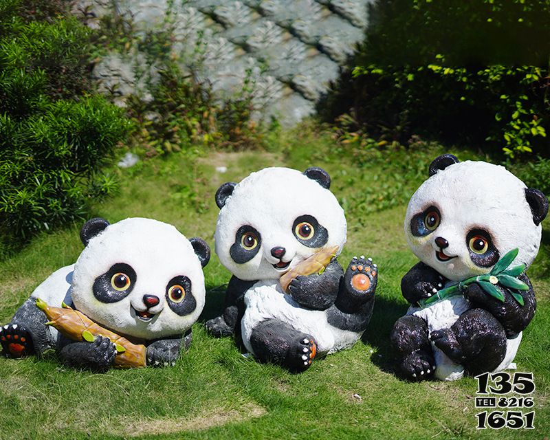 熊貓雕塑-景區(qū)擺放三只玩耍玻璃鋼熊貓雕塑 熊貓雕塑-景區(qū)擺放三只玩耍玻璃鋼熊貓雕塑高清圖片