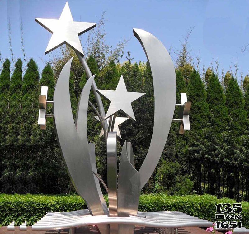 五角星雕塑-大型廣場(chǎng)擺放的不銹鋼創(chuàng)意五角星雕塑 五角星雕塑-大型廣場(chǎng)擺放的不銹鋼創(chuàng)意五角星雕塑高清圖片
