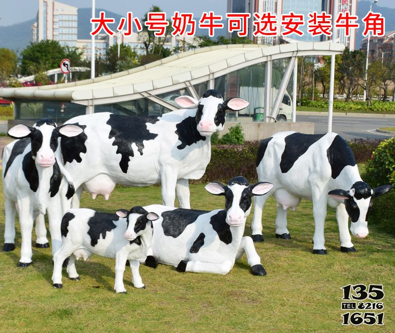 牛雕塑-公園一群大小不一的玻璃鋼牛雕塑 牛雕塑-公園一群大小不一的玻璃鋼牛雕塑高清圖片