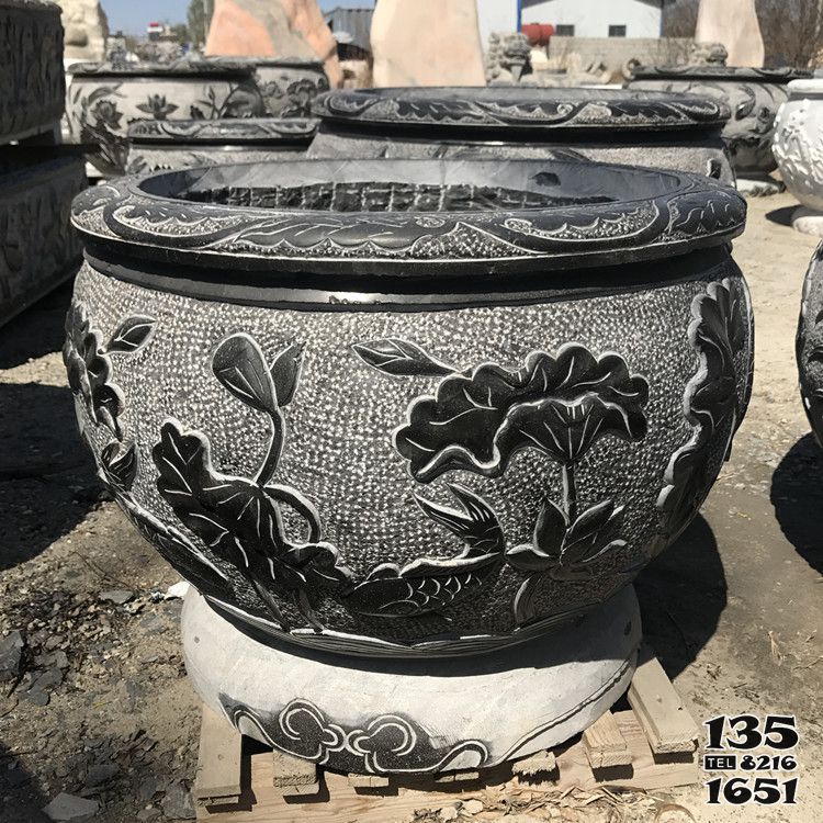 花盆雕塑-庭院大型仿古青石浮雕蓮花花盆雕塑 花盆雕塑-庭院大型仿古青石浮雕蓮花花盆雕塑高清圖片