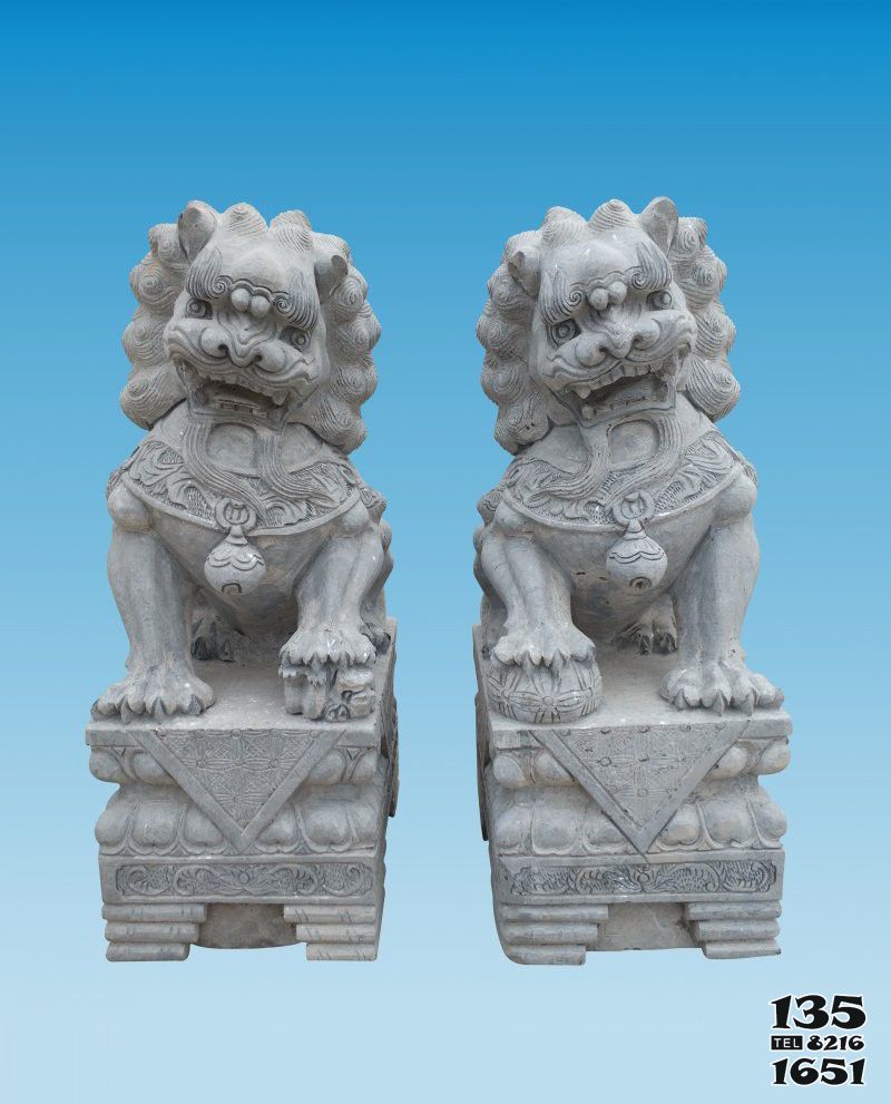 獅子雕塑-景區戶外街道漢白玉石雕一對獅子雕塑 獅子雕塑-景區戶外街道漢白玉石雕一對獅子雕塑高清圖片