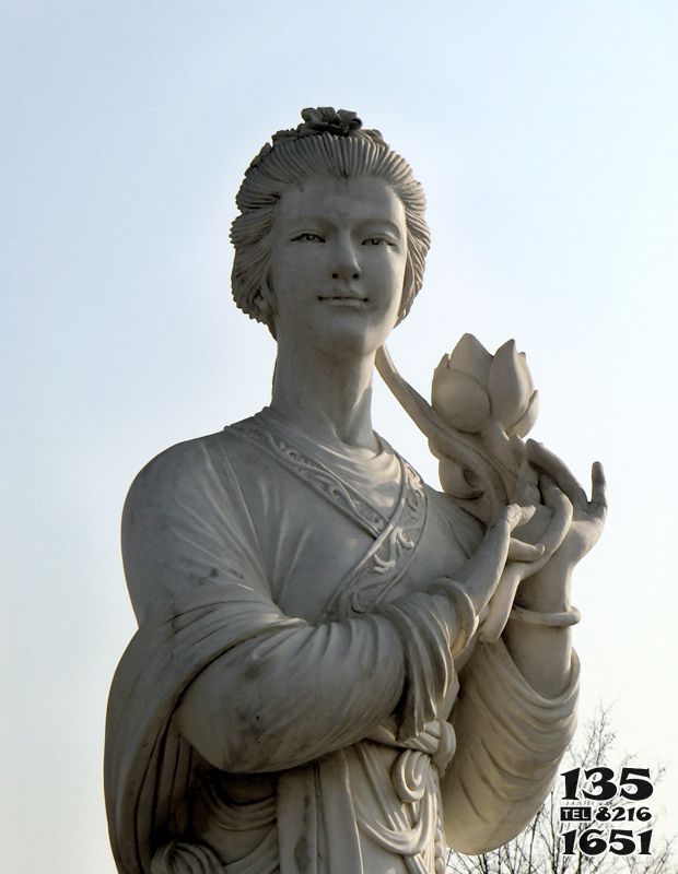 荷花雕塑-韓白云十二花神之古代美女手捧荷花雕塑 荷花雕塑-韓白云十二花神之古代美女手捧荷花雕塑高清圖片