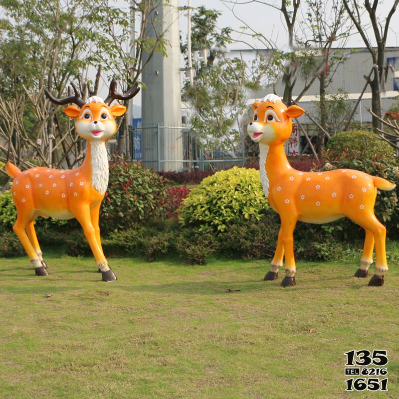 鹿雕塑-戶外園林景區(qū)玻璃鋼彩繪兩只梅花鹿雕塑 鹿雕塑-戶外園林景區(qū)玻璃鋼彩繪兩只梅花鹿雕塑高清圖片
