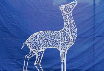 梅花鹿雕塑-不銹鋼鏤空創(chuàng)意梅花鹿雕塑
