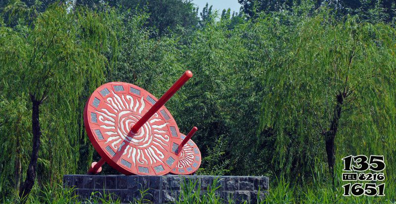 日晷雕塑-戶外景區(qū)玻璃鋼彩繪日晷雕塑 日晷雕塑-戶外景區(qū)玻璃鋼彩繪日晷雕塑高清圖片