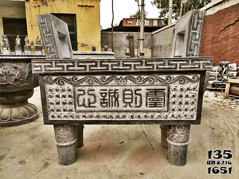 香爐雕塑-景區廣場擺放長形仿古鼎祈福香爐 香爐雕塑-景區廣場擺放長形仿古鼎祈福香爐高清圖片