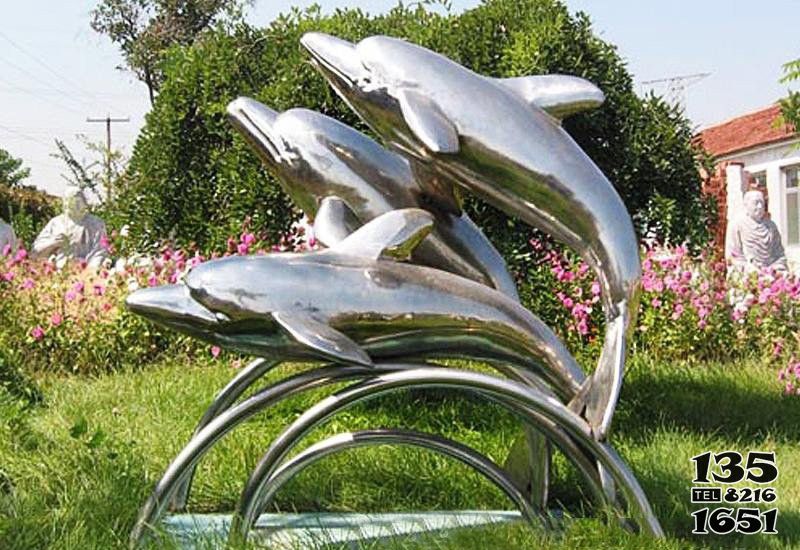 海豚雕塑-花叢中四只不銹鋼鏡面海豚雕塑 海豚雕塑-花叢中四只不銹鋼鏡面海豚雕塑高清圖片