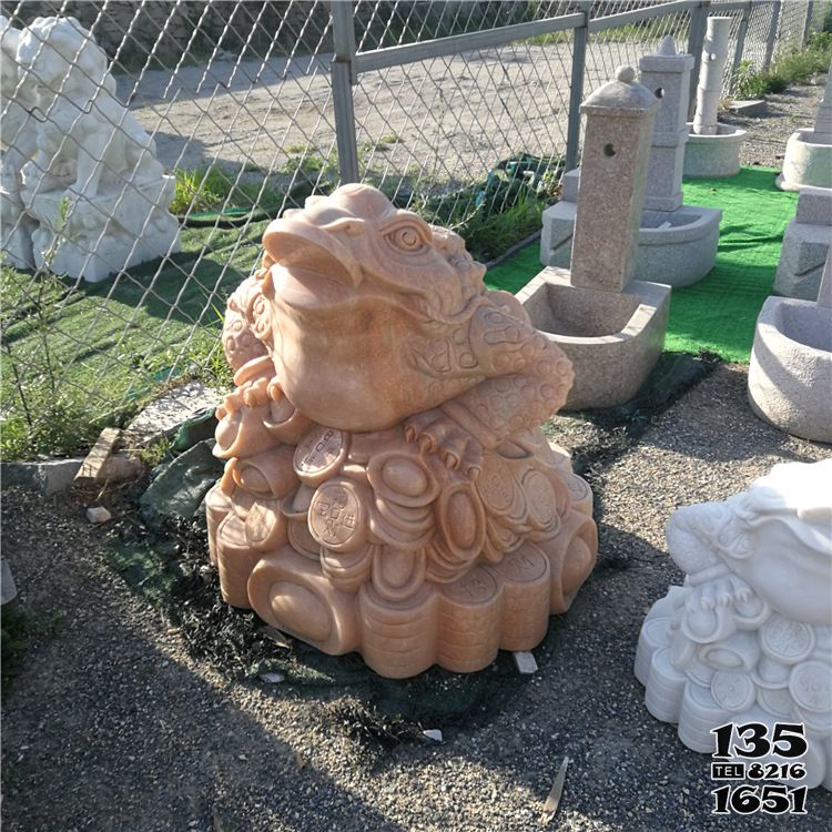 青蛙雕塑-公園一只石雕抽象青蛙雕塑 青蛙雕塑-公園一只石雕抽象青蛙雕塑高清圖片
