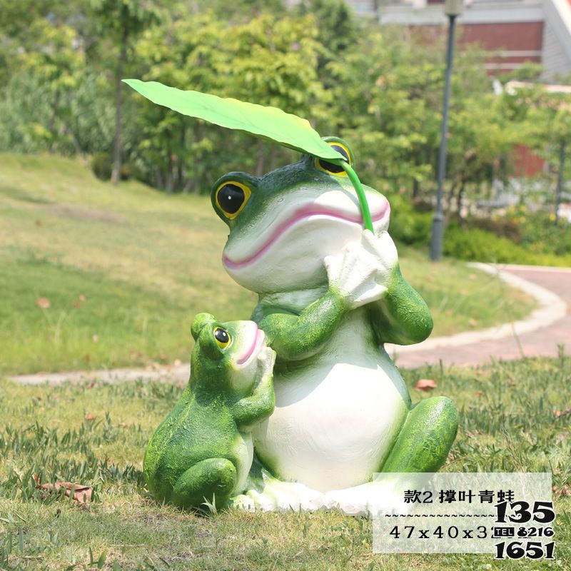 青蛙雕塑-花園玻璃鋼兩只撐荷葉青蛙雕塑 青蛙雕塑-花園玻璃鋼兩只撐荷葉青蛙雕塑高清圖片