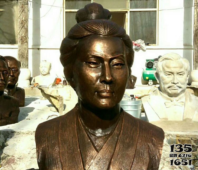 李清照雕塑-學院公園擺放古代女詞人李清照胸像玻璃鋼仿銅雕塑 李清照雕塑-學院公園擺放古代女詞人李清照胸像玻璃鋼仿銅雕塑高清圖片