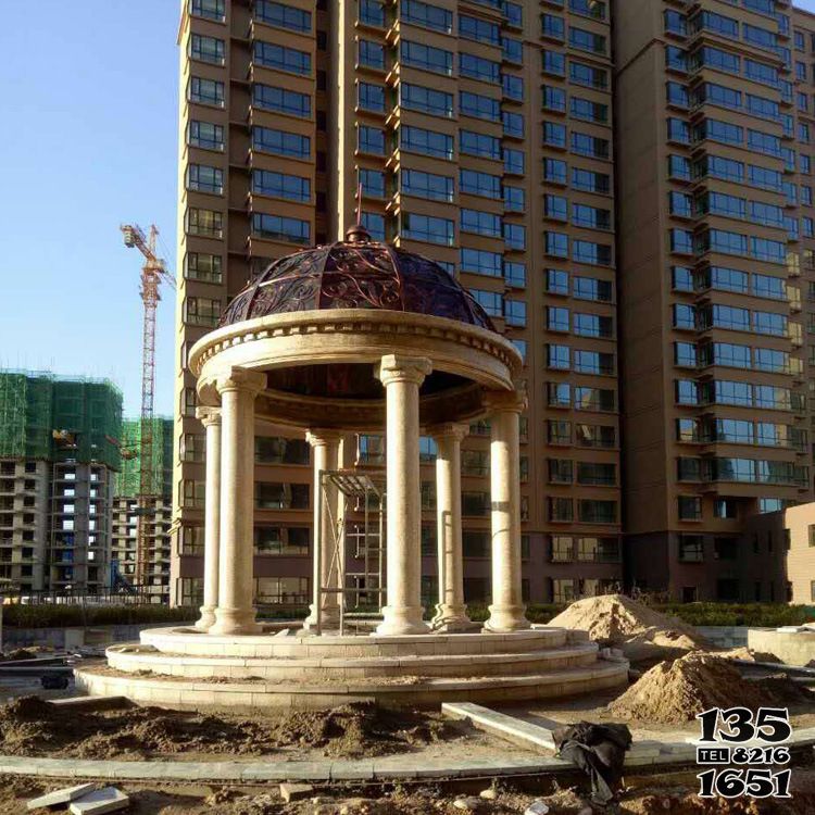 涼亭雕塑-城市小區(qū)花園擺放歐式圓形鐵藝鏤空休閑涼亭 涼亭雕塑-城市小區(qū)花園擺放歐式圓形鐵藝鏤空休閑涼亭高清圖片
