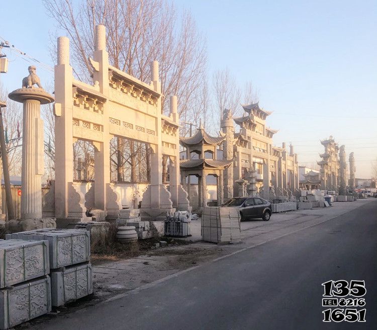 牌坊雕塑-村莊入口擺放大理石沖天柱門牌牌坊雕塑 牌坊雕塑-村莊入口擺放大理石沖天柱門牌牌坊雕塑高清圖片