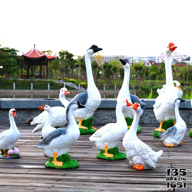 天鵝雕塑-公園玻璃鋼仿真彩繪天鵝雕塑 天鵝雕塑-公園玻璃鋼仿真彩繪天鵝雕塑