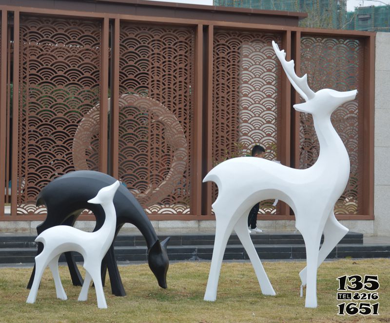 鹿雕塑-公園玻璃鋼彩繪鹿雕塑 鹿雕塑-公園玻璃鋼彩繪鹿雕塑高清圖片