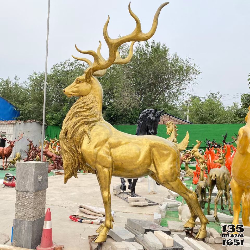 鹿雕塑-戶外大型仿真動(dòng)物玻璃鋼噴金鹿雕塑 鹿雕塑-戶外大型仿真動(dòng)物玻璃鋼噴金鹿雕塑高清圖片