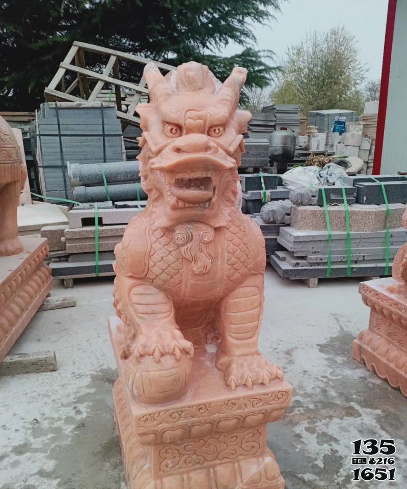 麒麟雕塑-黃蠟石石雕園林景觀神獸麒麟雕塑 麒麟雕塑-黃蠟石石雕園林景觀神獸麒麟雕塑高清圖片