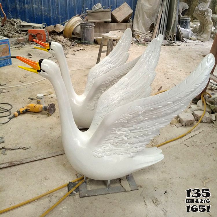 天鵝雕塑-動物園玻璃鋼飛翔白天鵝雕塑 天鵝雕塑-動物園玻璃鋼飛翔白天鵝雕塑