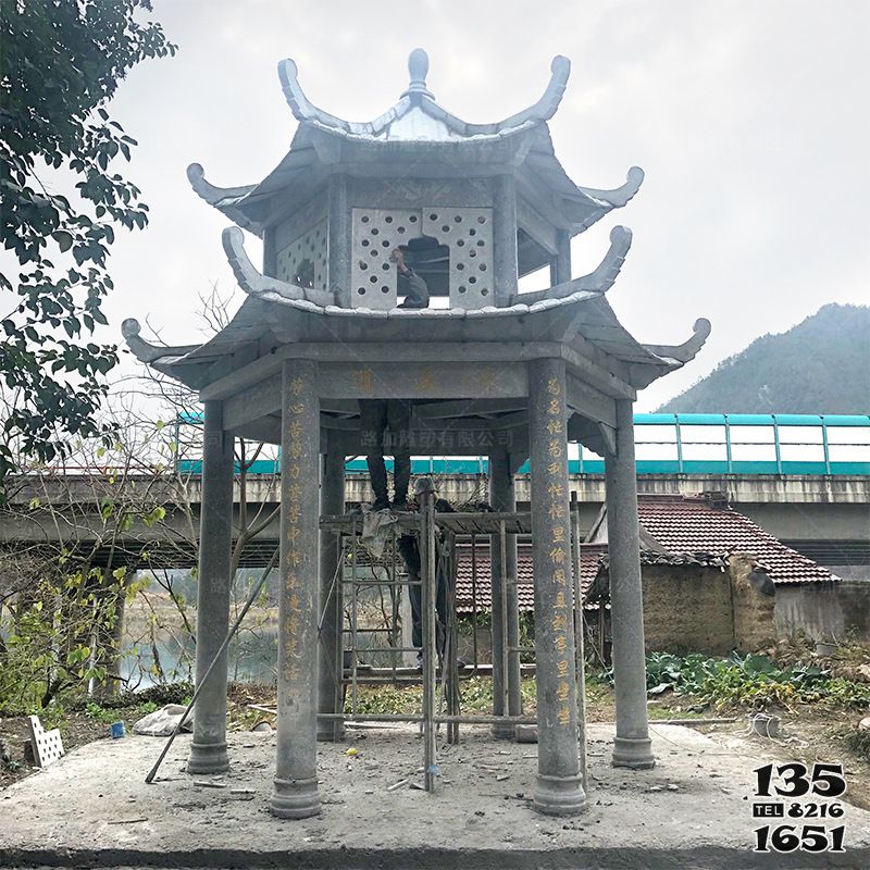 涼亭雕塑-鄉(xiāng)鎮(zhèn)景觀青石仿古鏤空休息納涼涼亭 涼亭雕塑-鄉(xiāng)鎮(zhèn)景觀青石仿古鏤空休息納涼涼亭高清圖片