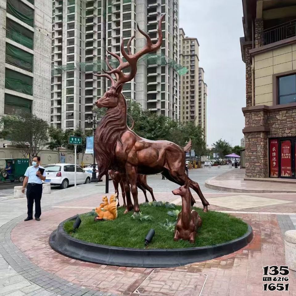 鹿雕塑-廣場大型景觀裝飾品擺件鹿雕塑 鹿雕塑-廣場大型景觀裝飾品擺件鹿雕塑高清圖片