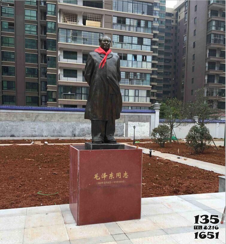 毛澤東雕塑-城市小區玻璃鋼仿銅偉大領袖毛澤東雕塑 毛澤東雕塑-城市小區玻璃鋼仿銅偉大領袖毛澤東雕塑高清圖片