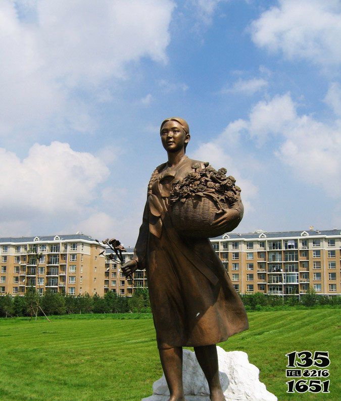 女孩雕塑-公園抱著花籃的少數(shù)民族人物銅雕女孩雕塑 女孩雕塑-公園抱著花籃的少數(shù)民族人物銅雕女孩雕塑