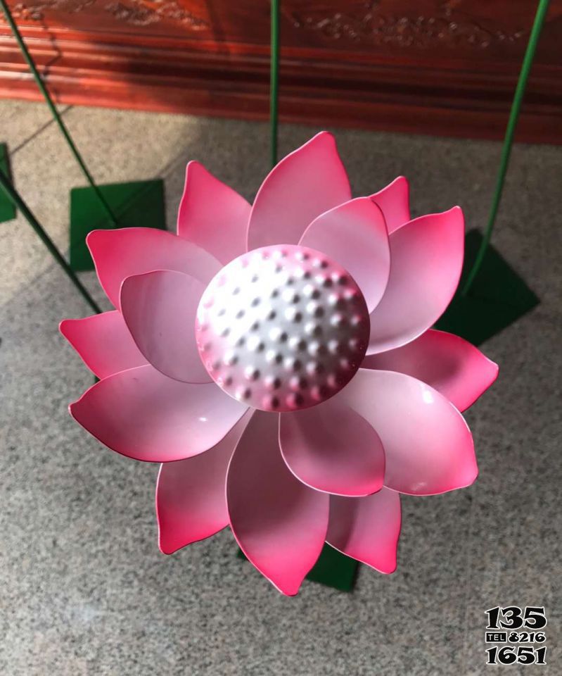 荷花雕塑-玻璃鋼仿真荷花雕塑 荷花雕塑-玻璃鋼仿真荷花雕塑高清圖片
