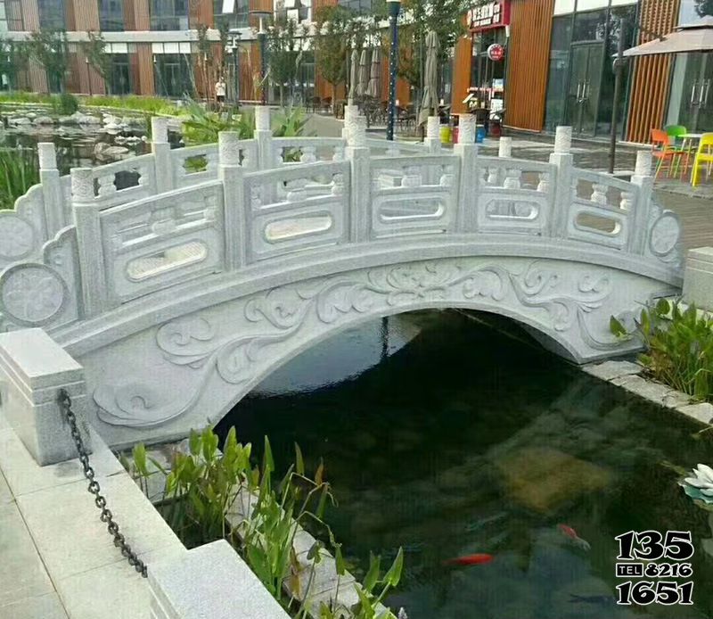 石橋雕塑-小區水景漢白玉石拱橋欄桿裝飾雕塑 石橋雕塑-小區水景漢白玉石拱橋欄桿裝飾雕塑高清圖片