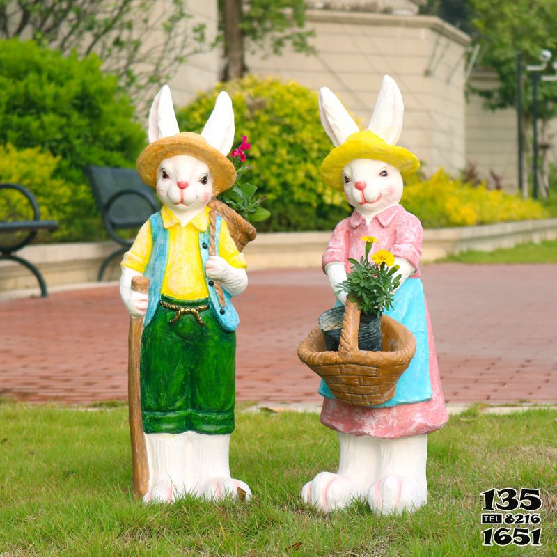 兔子雕塑-公園草坪樹脂兩只彩繪兔子雕塑 兔子雕塑-公園草坪樹脂兩只彩繪兔子雕塑高清圖片