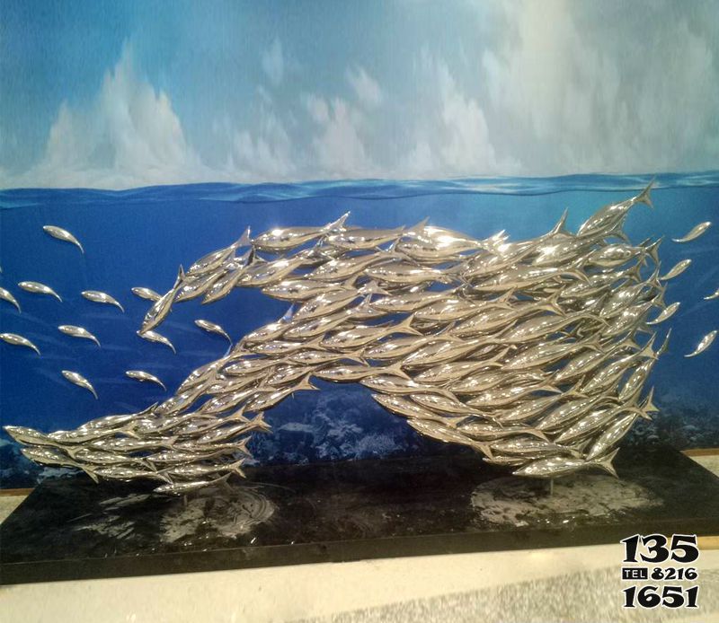魚雕塑-海洋景區(qū)一群不銹鋼游泳的魚雕塑 魚雕塑-海洋景區(qū)一群不銹鋼游泳的魚雕塑高清圖片