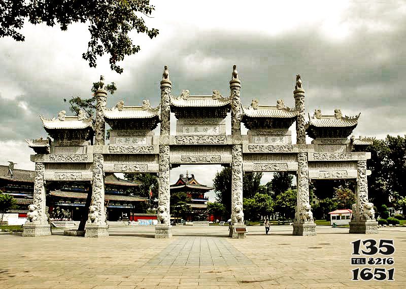 牌坊雕塑-大型景區廣場安放五門浮雕牌坊 牌坊雕塑-大型景區廣場安放五門浮雕牌坊高清圖片