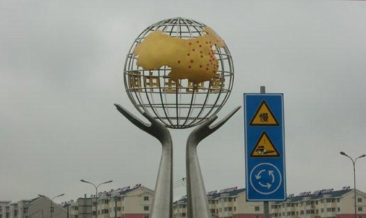 廣場不銹鋼抽象雕塑-大型不銹鋼抽象雕塑廣場景觀雕塑 廣場不銹鋼抽象雕塑-大型不銹鋼抽象雕塑廣場景觀雕塑高清圖片