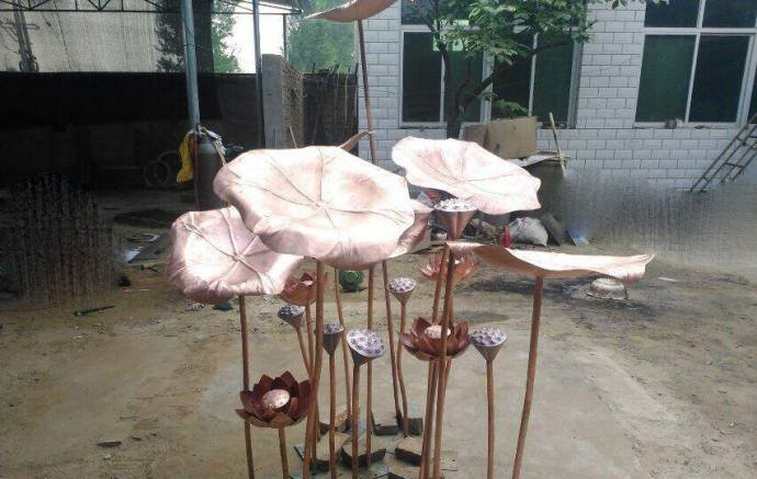 鍛銅荷花荷葉蓮蓬雕塑-鍛銅荷花荷葉和蓮蓬 景觀銅雕 鍛銅荷花荷葉蓮蓬雕塑-鍛銅荷花荷葉和蓮蓬 景觀銅雕高清圖片
