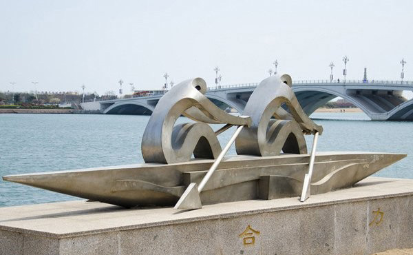 不銹鋼劃船雕塑-不銹鋼劃船雕塑 海邊抽象人物雕塑 不銹鋼劃船雕塑-不銹鋼劃船雕塑 海邊抽象人物雕塑