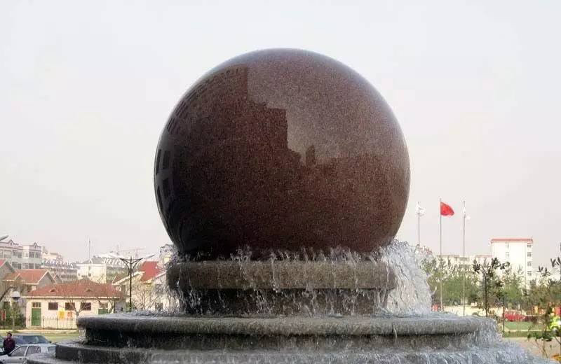 大型風(fēng)水球噴泉石雕-廣場(chǎng)風(fēng)水球石雕 大型風(fēng)水球噴泉石雕-廣場(chǎng)風(fēng)水球石雕高清圖片