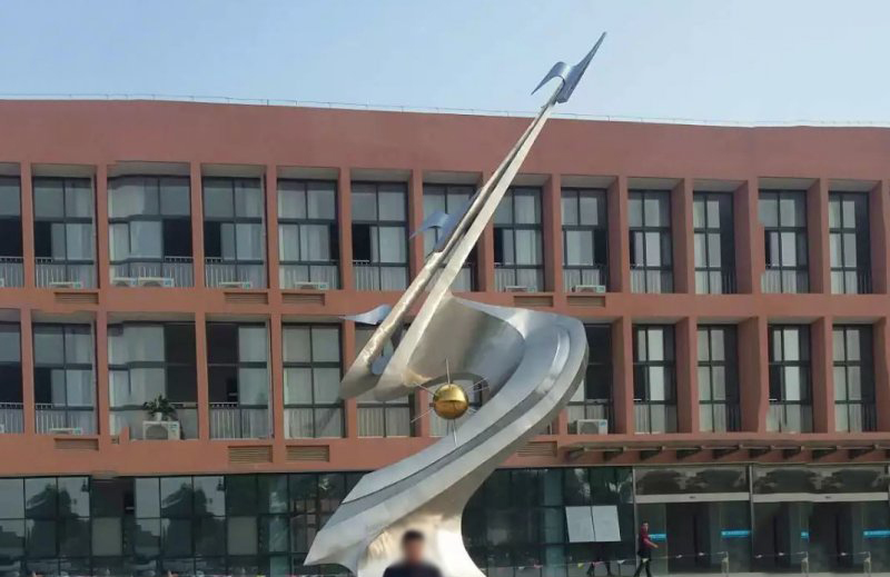校園景觀不銹鋼飛向明天雕塑-校園不銹鋼飛向明天雕塑 校園景觀不銹鋼飛向明天雕塑-校園不銹鋼飛向明天雕塑高清圖片