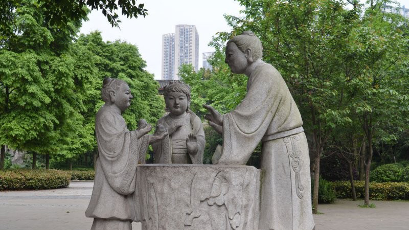 古代人物孔融讓梨石雕-古代名人孔融讓梨雕塑 古代人物孔融讓梨石雕-古代名人孔融讓梨雕塑高清圖片