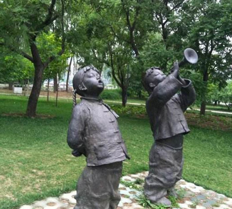 銅雕兒童吹嗩吶-銅雕吹嗩吶兒童 銅雕兒童吹嗩吶-銅雕吹嗩吶兒童高清圖片