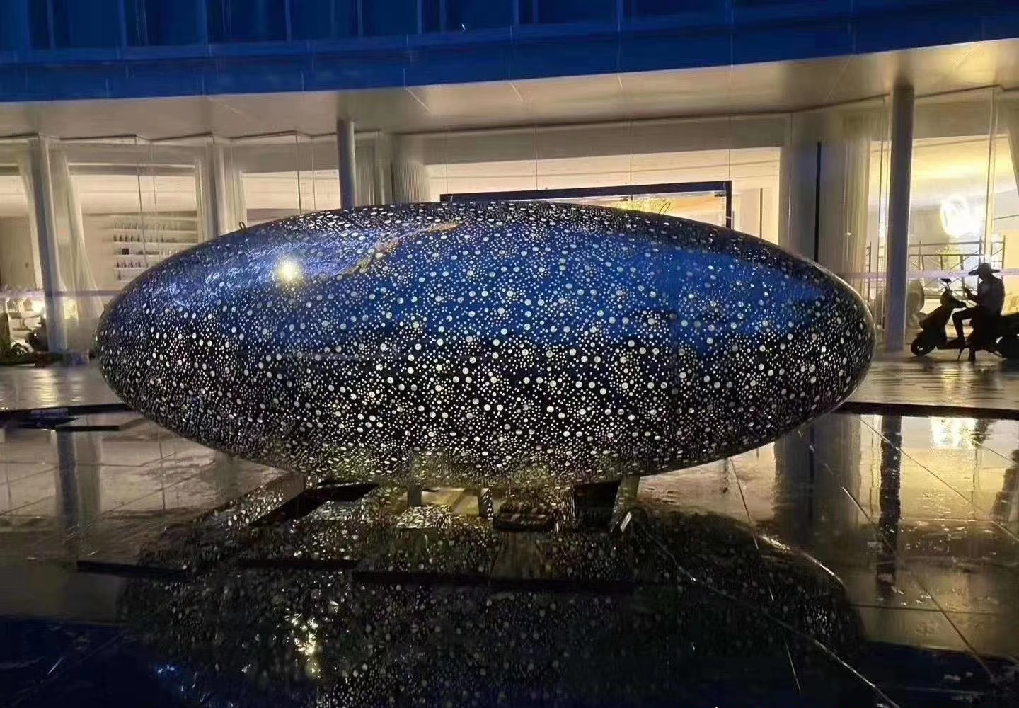 不銹鋼鏤空景觀雕塑-不銹鋼鏤空景觀雕塑 不銹鋼鏤空景觀雕塑-不銹鋼鏤空景觀雕塑高清圖片