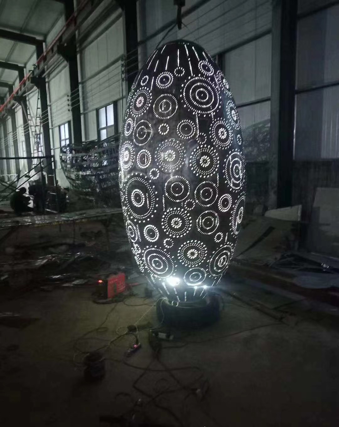 不銹鋼發光圓球景觀雕塑-不銹鋼發光圓球景觀雕塑 不銹鋼發光圓球景觀雕塑-不銹鋼發光圓球景觀雕塑高清圖片