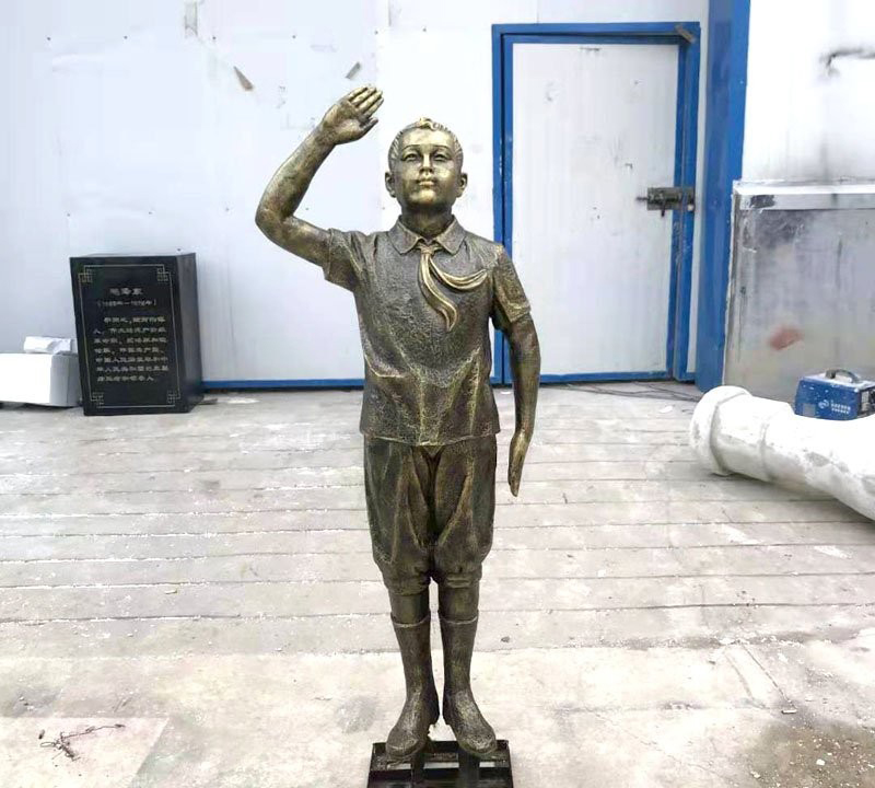 校園人物少先隊(duì)員銅雕-校園人物銅雕 少先隊(duì)員銅雕 校園人物少先隊(duì)員銅雕-校園人物銅雕 少先隊(duì)員銅雕高清圖片