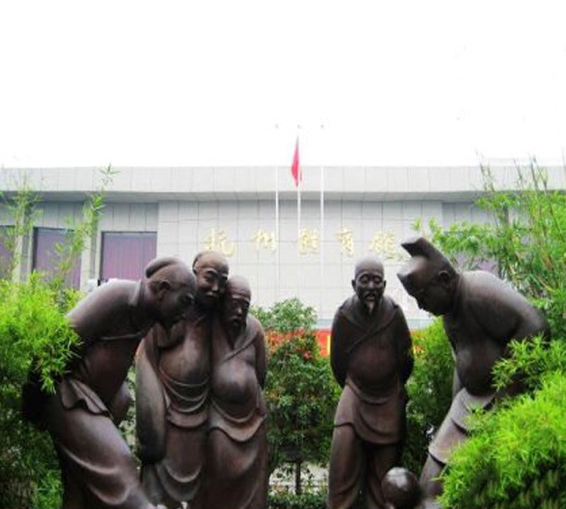 古代人物踢蹴鞠銅雕-古代踢蹴鞠人物銅雕 踢蹴鞠人物銅雕 古代人物踢蹴鞠銅雕-古代踢蹴鞠人物銅雕 踢蹴鞠人物銅雕高清圖片